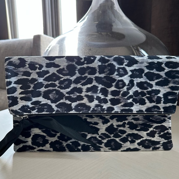 J Crew velvet foldover leopard clutch - Picture 1 of 6